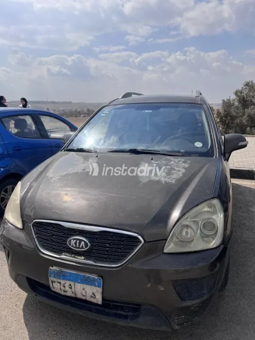 Kia Carens 2011 Mocha Used for Sale - 3