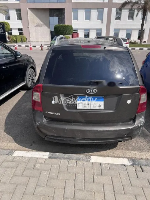 Kia Carens 2011 Mocha Used for Sale - 4