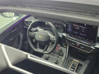 كوبرا ليون 2025 أبيض مستعملة للبيع