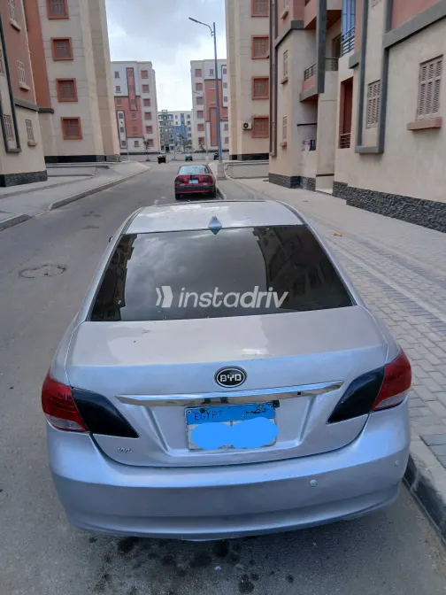 بى واى دى‬ L3 2016 أبيض مستعملة للبيع - 5