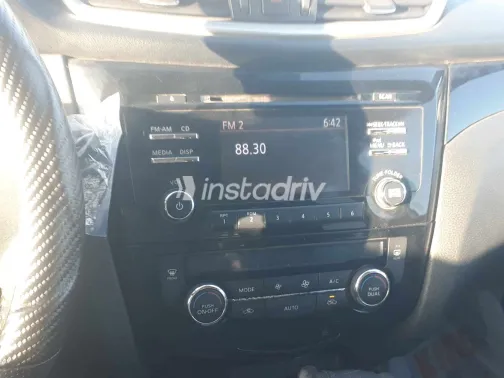 نيسان قشقاي 2018 أبيض مستعملة للبيع - 1