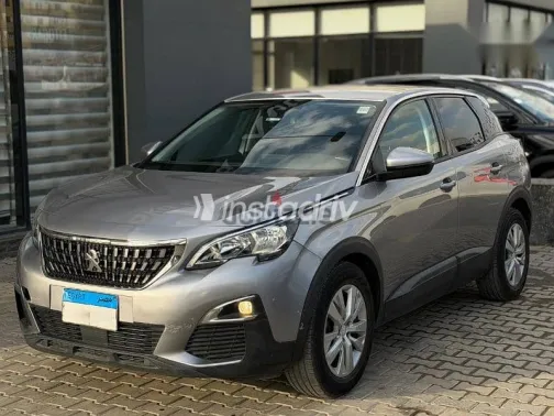بيجو 3008 2021 رمادي مستعملة للبيع - 2