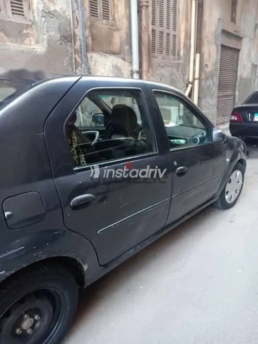 رينو لوجان 2013 رمادي مستعملة للبيع - 1