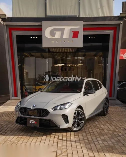 بي ام دبليو 118 2026 رمادي جديدة للبيع - 1