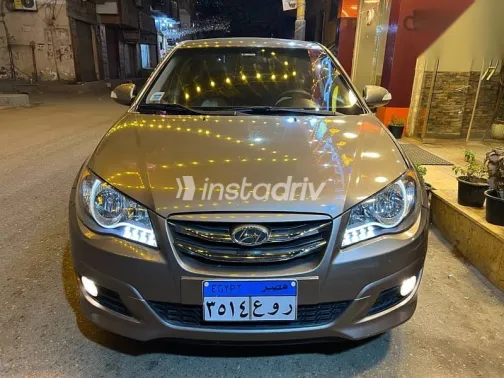 هيونداي إلنترا 2019 بني مستعملة للبيع - 7