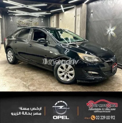 اوبل أسترا 2016 أسود مستعملة للبيع - 3