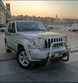 Jeep Cherokee 2010 Silver Used for Sale