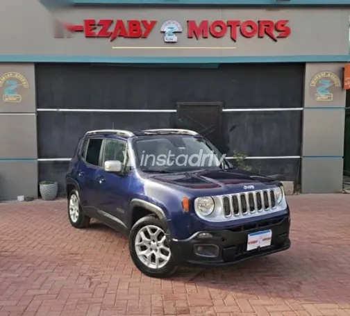 جيب رينيجيد 2018 أزرق غامق مستعملة للبيع - 3