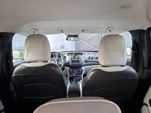 جيب رينيجيد 2018 أزرق غامق مستعملة للبيع - 8