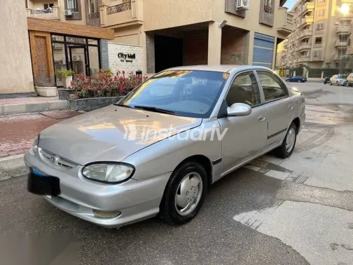 كيا سيفيا 2001 فضي مستعملة للبيع - 2