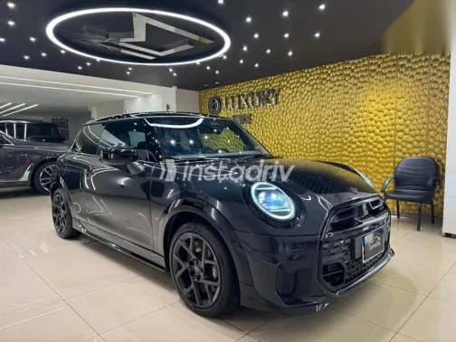Mini Cooper 2025 Gray Used for Sale - 1