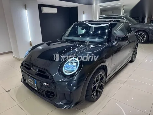 Mini Cooper 2025 Gray Used for Sale - 3