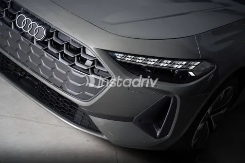 اودي A5 2025 رمادي جديدة للبيع - 3