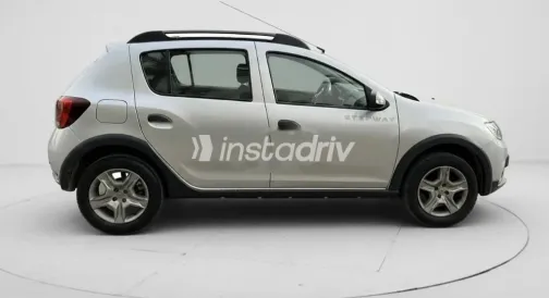 رينو سانديرو  ( ستيب  واى ) 2023 أبيض مستعملة للبيع - 2