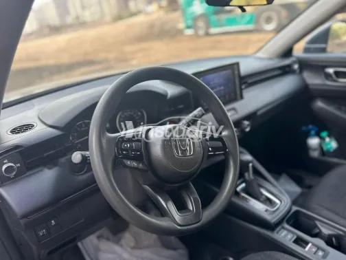 هوندا HRV 2023 رمادي غامق مستعملة للبيع - 5