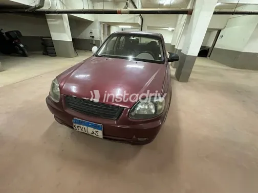 Hyundai Verna 2004 Burgundy Used for Sale - 3
