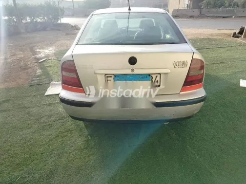 سكودا اوكتافيا 1998 فضي مستعملة للبيع - 5