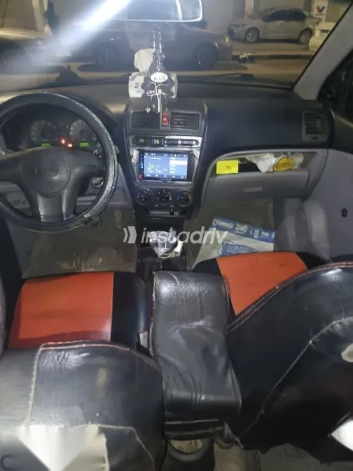 كيا بيكانتو 2005 فضي مستعملة للبيع - 2