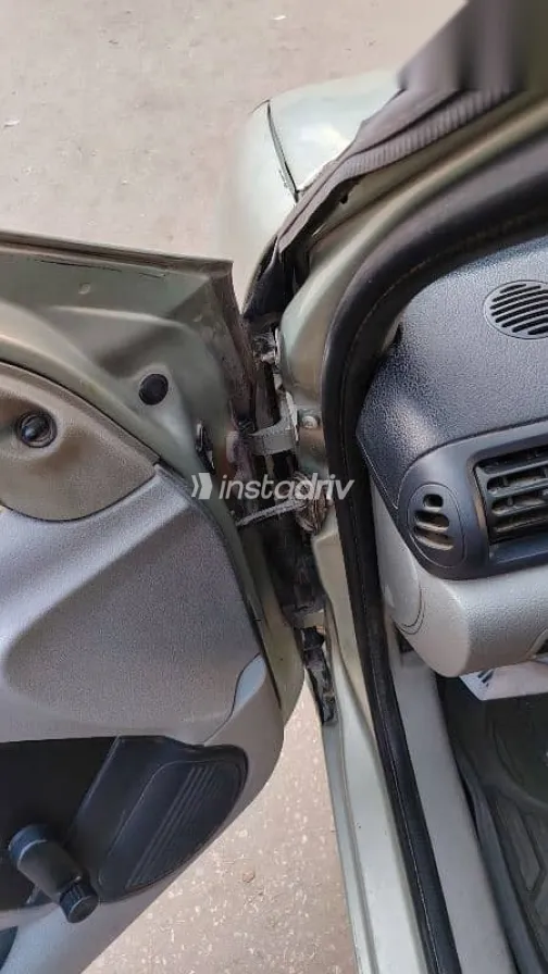 Renault Clio 2003 Green Used for Sale - 9