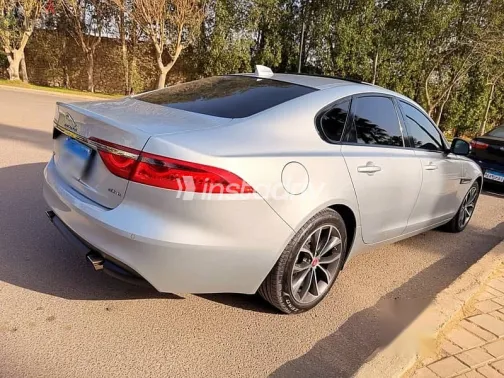 Jaguar XF 2018 Silver Used for Sale - 8