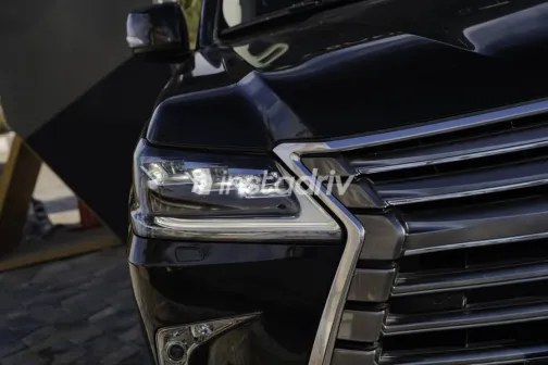 لكزس Lx 2017 أسود مستعملة للبيع - 2