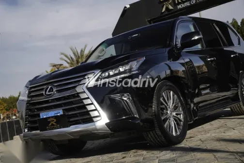 لكزس Lx 2017 أسود مستعملة للبيع - 3