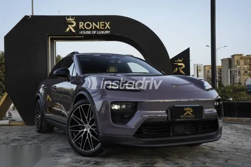 بورش ماكان 2025 رمادي مستعملة للبيع - 1