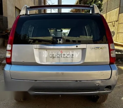 هوندا HRV 2005 فضي مستعملة للبيع - 4