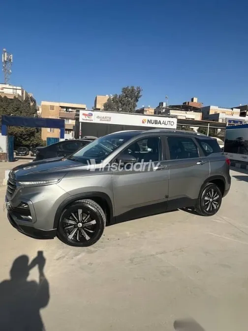 Chevrolet Captiva 2020 Silver Used for Sale - 4