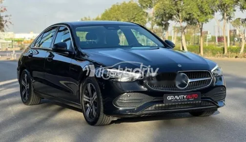 مرسيدس C 180 2023 أسود مستعملة للبيع - 2