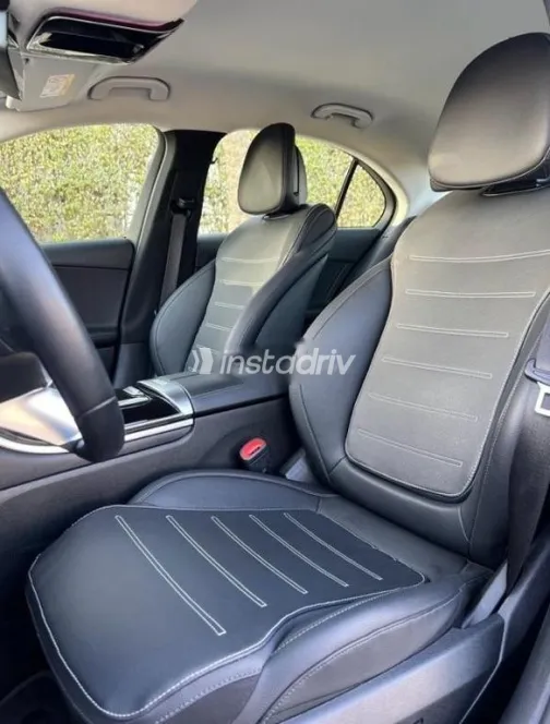 مرسيدس C 180 2023 أسود مستعملة للبيع - 5