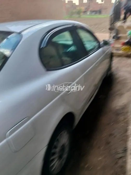 Daewoo Leganza 1999 White Used for Sale - 3