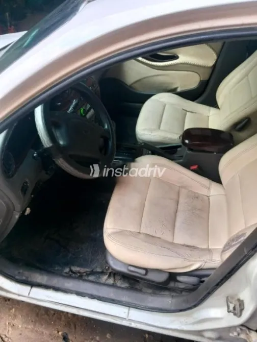 Daewoo Leganza 1999 White Used for Sale - 4