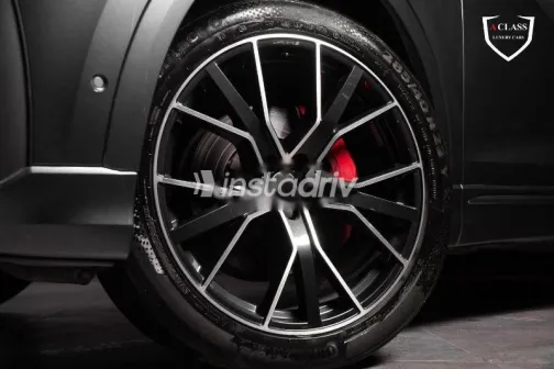 Audi Q8 2025 Gray Used for Sale - 5