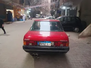 فيات ريجاتا 1986 أحمر مستعملة للبيع