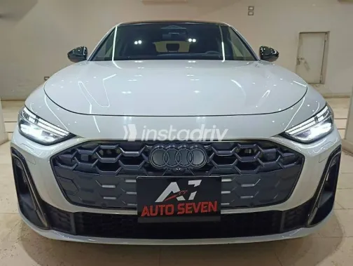 اودي A5 2025 أبيض مستعملة للبيع - 1