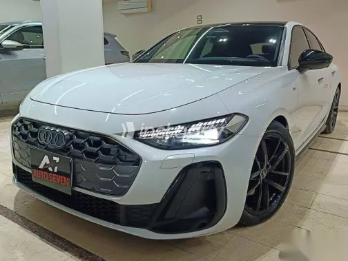 اودي A5 2025 أبيض مستعملة للبيع - 3