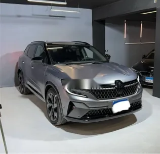 رينو اوسترال 2024 رمادي مستعملة للبيع