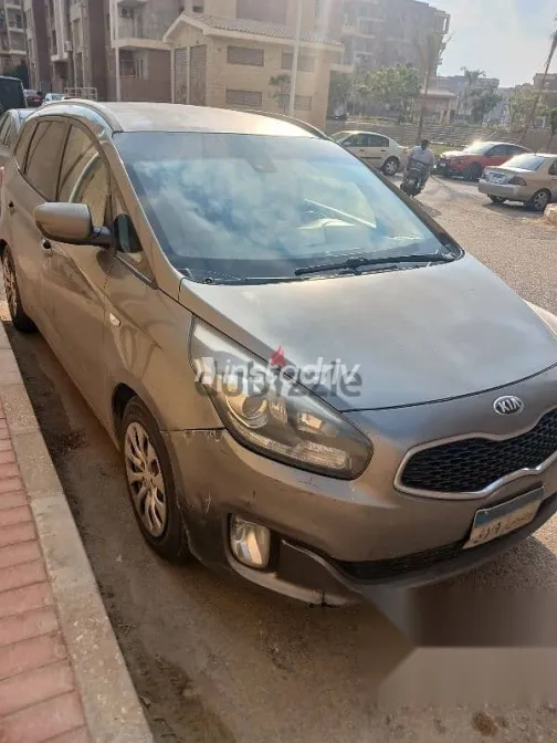 كيا كارينز 2019 رمادي مستعملة للبيع - 3