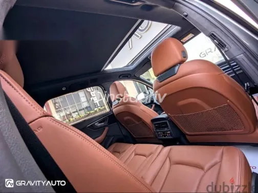 Audi Q7 2024 Gray Used for Sale - 5