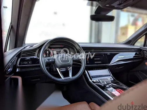 Audi Q7 2024 Gray Used for Sale - 7