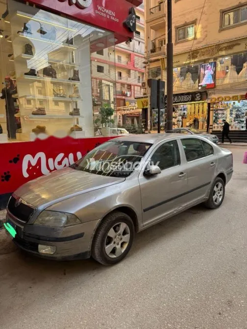 سكودا اوكتافيا A5 2007 بيج مستعملة للبيع - 2