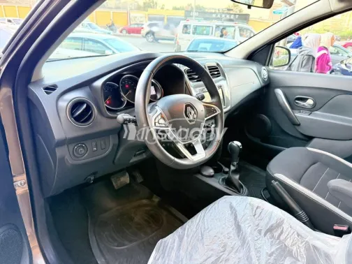 Renault Sandero Step Way 2019 Mocha Used for Sale - 4