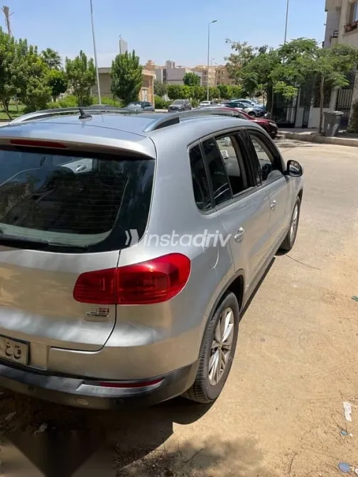 فولكس فاغن تيجون 2016 فضي مستعملة للبيع - 2