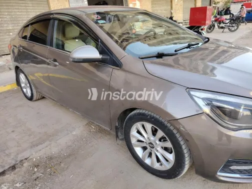 Chery Arrizo 5 2021 White Used for Sale - 5