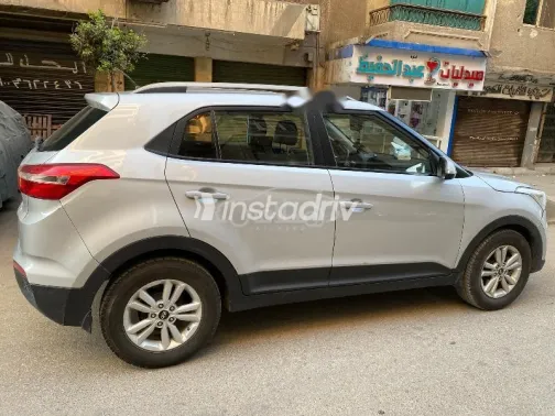 هيونداي كريتا 2016 فضي مستعملة للبيع - 3