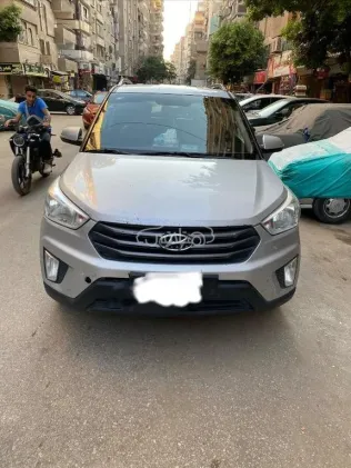 هيونداي كريتا 2016 فضي مستعملة للبيع