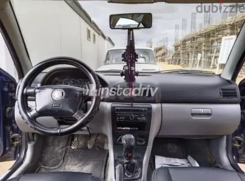 سكودا اوكتافيا A4 2000 أزرق غامق مستعملة للبيع - 5