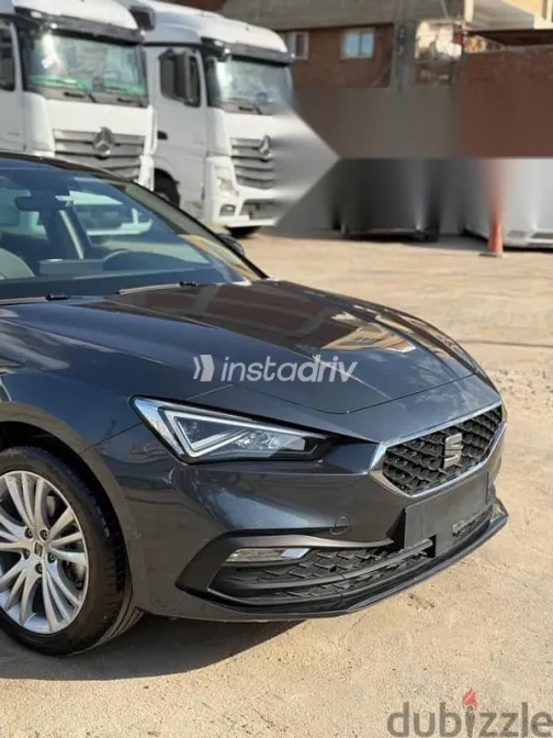 سيات ليون 2024 رمادي مستعملة للبيع - 4