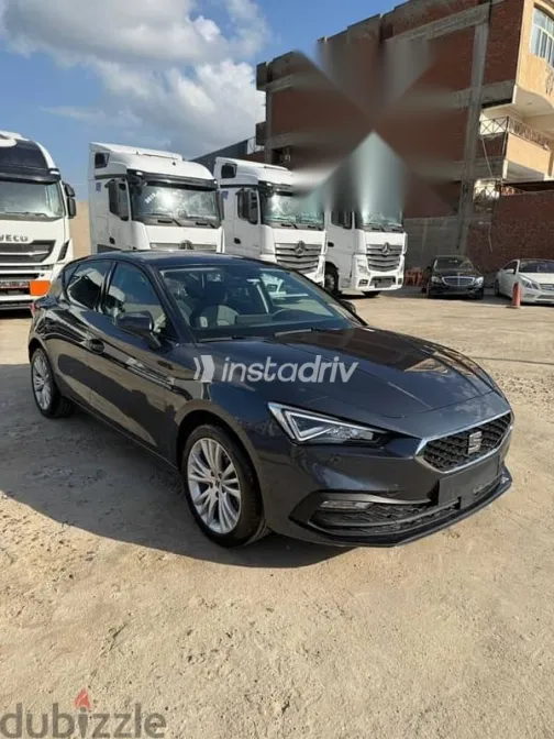 سيات ليون 2024 رمادي مستعملة للبيع - 7